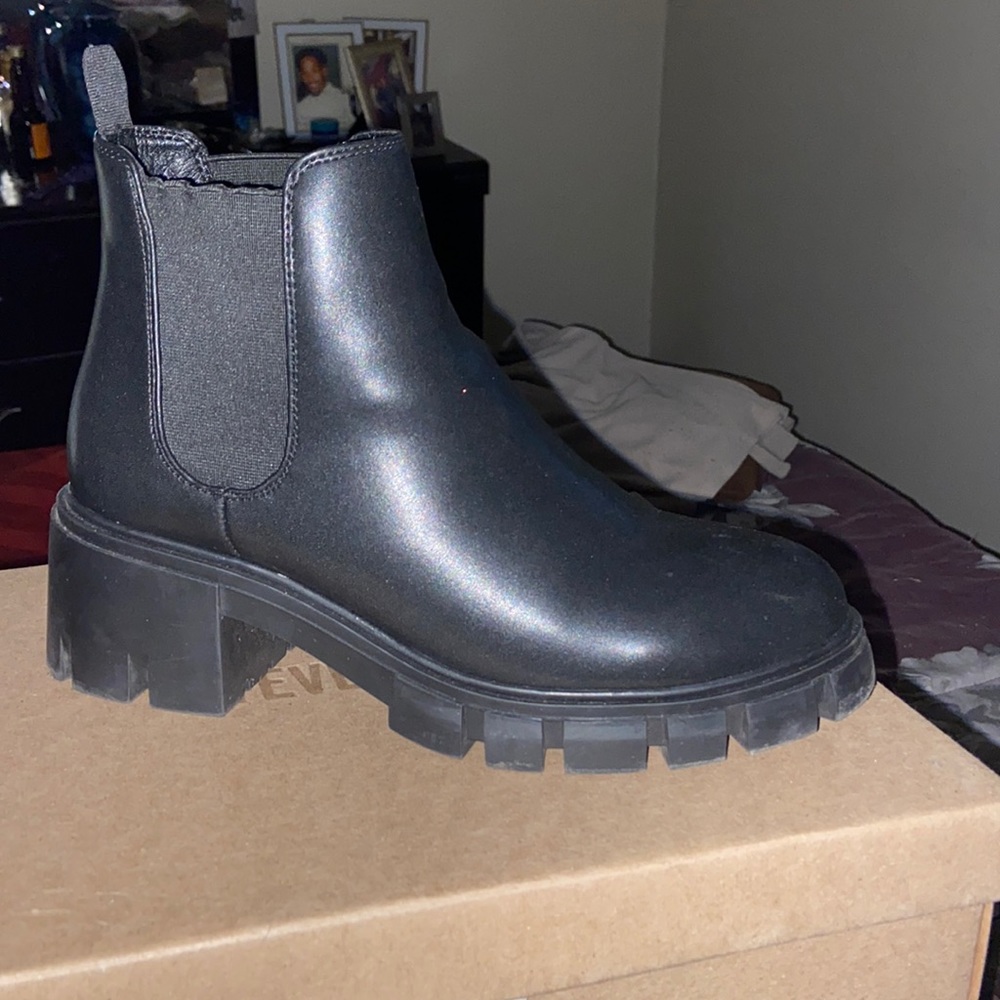 Black heels Steve Madden boots